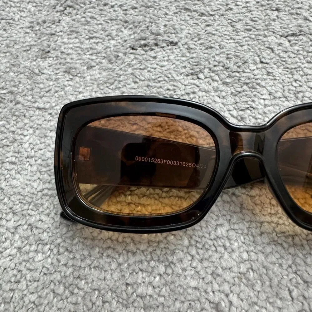 Womens Tortoise Shell Rectangle Sunglasses Chunky Frame Wide Temple Y2K 90s